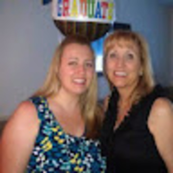 Meet your Posher, Sandra - Picture 1 of 1